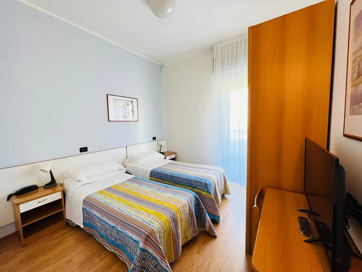 Hotel Betty Personal Style And Beach Village Ρίμινι