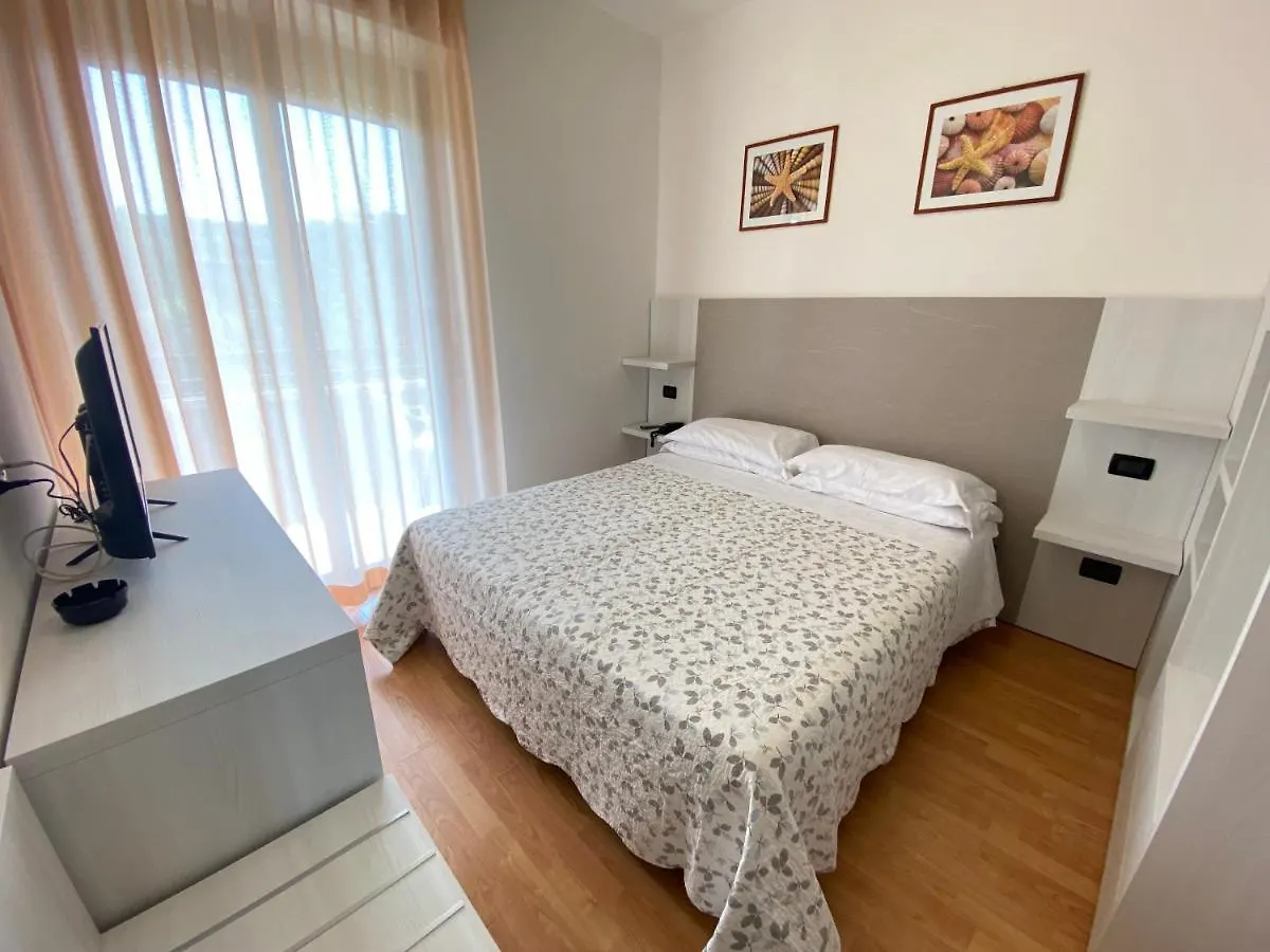 Hotel Betty Personal Style And Beach Village Ρίμινι