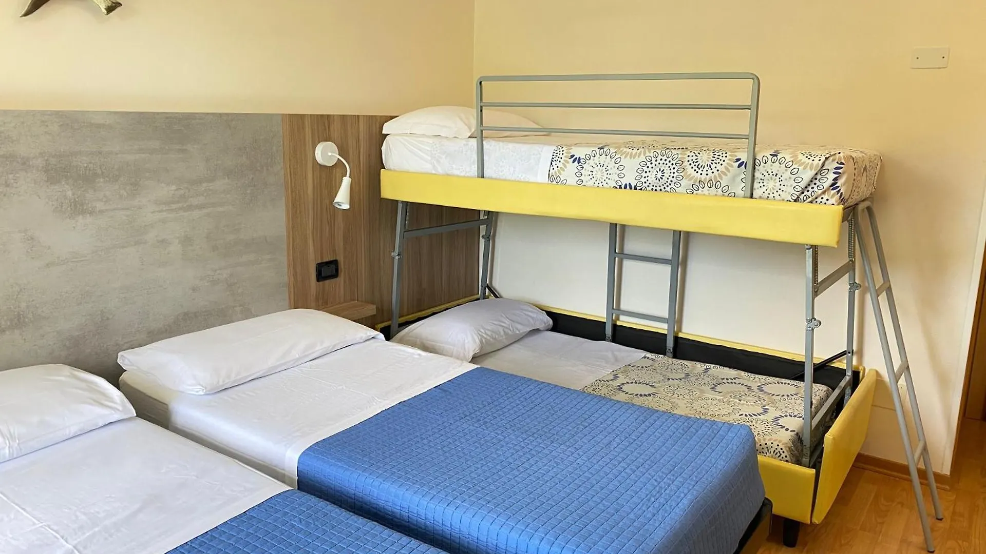 Hotel Betty Personal Style And Beach Village Ρίμινι Ιταλία