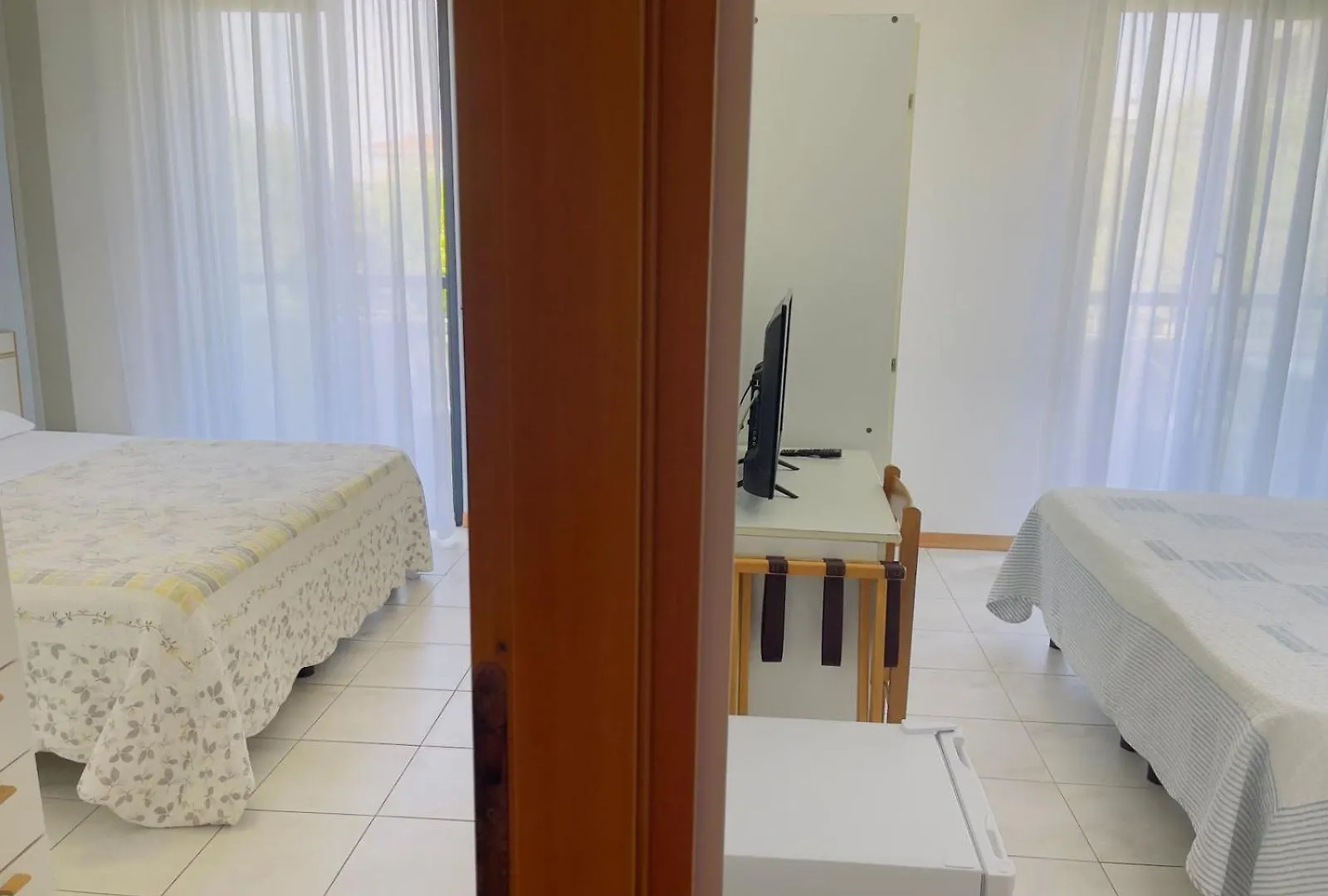 Hotel Betty Personal Style And Beach Village Ρίμινι